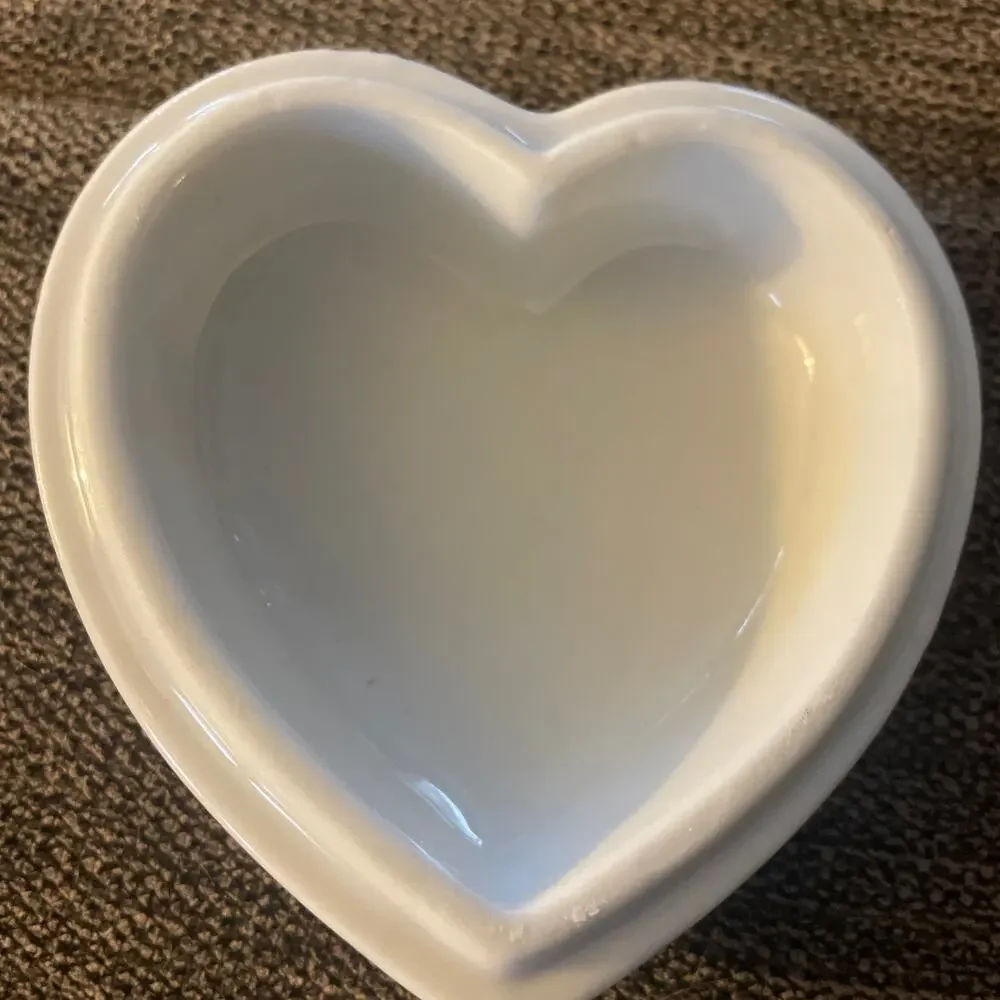 Vintage Holly Hobbie Petite Pattern Genuine Porcelain Heart Box Blue White Japan